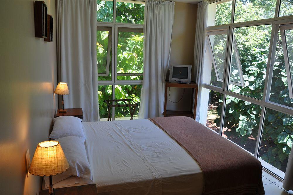 Iguazu Inn Hostel Puerto Iguazú Eksteriør bilde