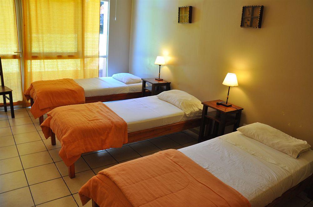 Iguazu Inn Hostel Puerto Iguazú Eksteriør bilde