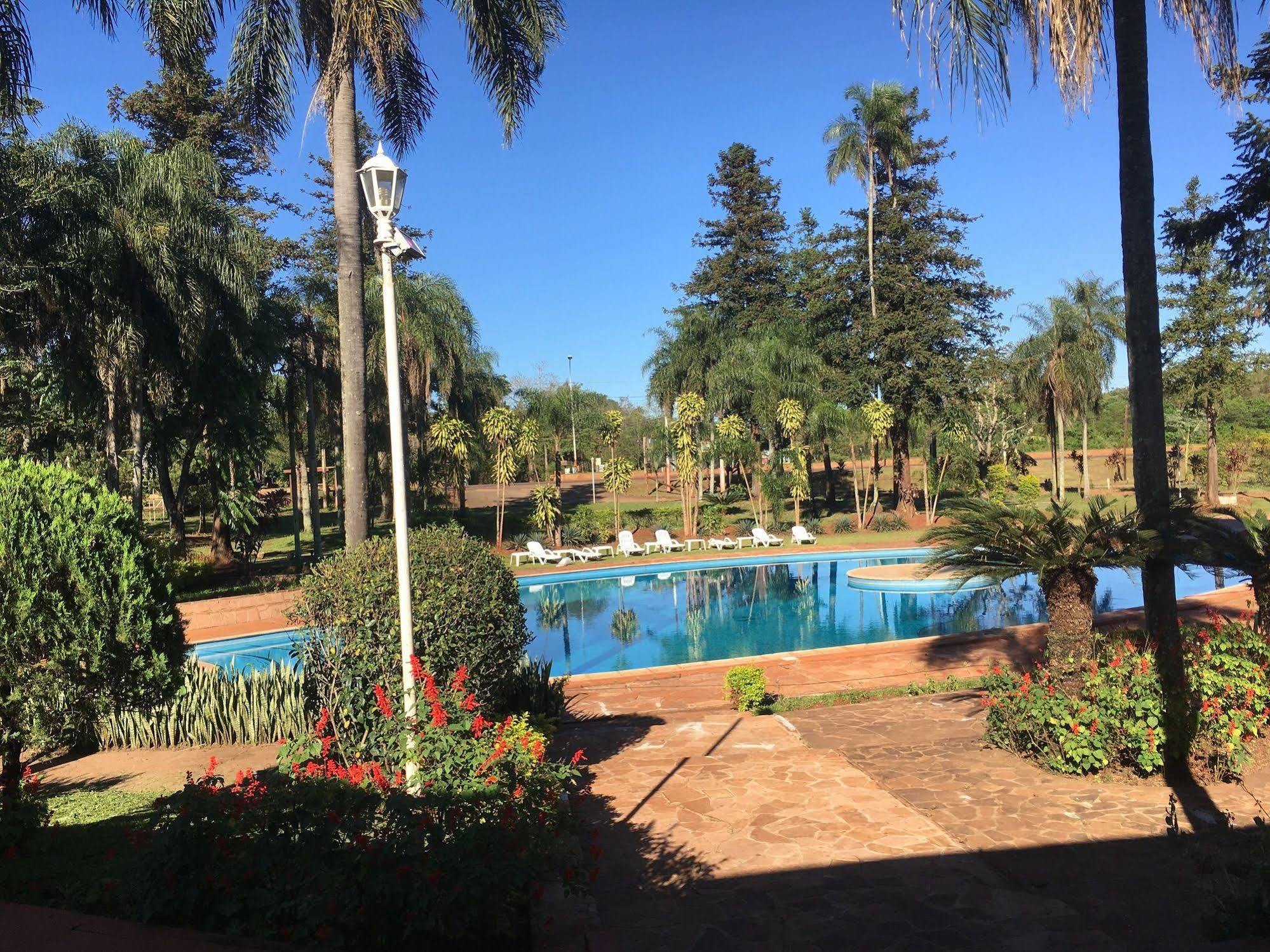 Iguazu Inn Hostel Puerto Iguazú Eksteriør bilde
