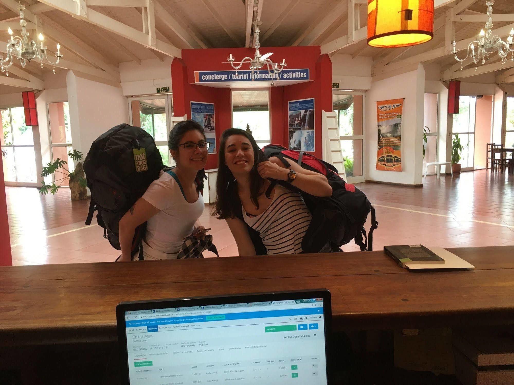 Iguazu Inn Hostel Puerto Iguazú Eksteriør bilde