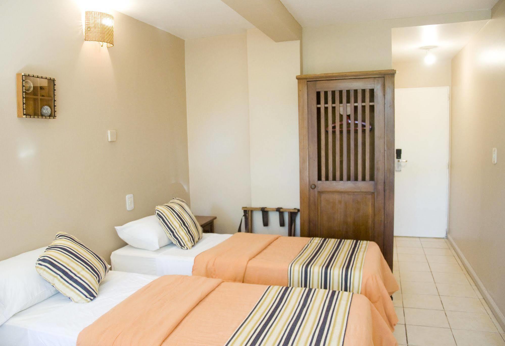 Iguazu Inn Hostel Puerto Iguazú Eksteriør bilde