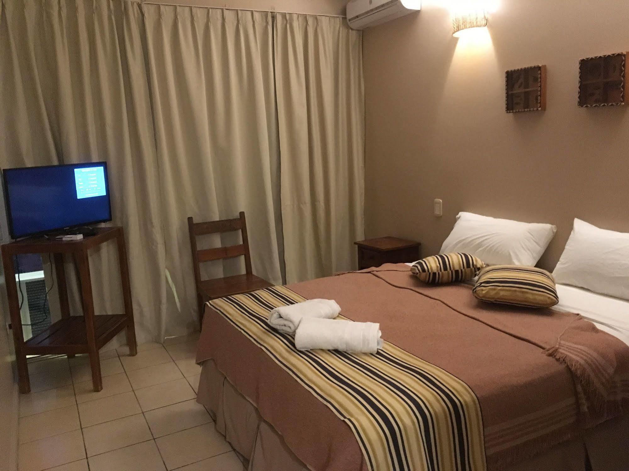 Iguazu Inn Hostel Puerto Iguazú Eksteriør bilde